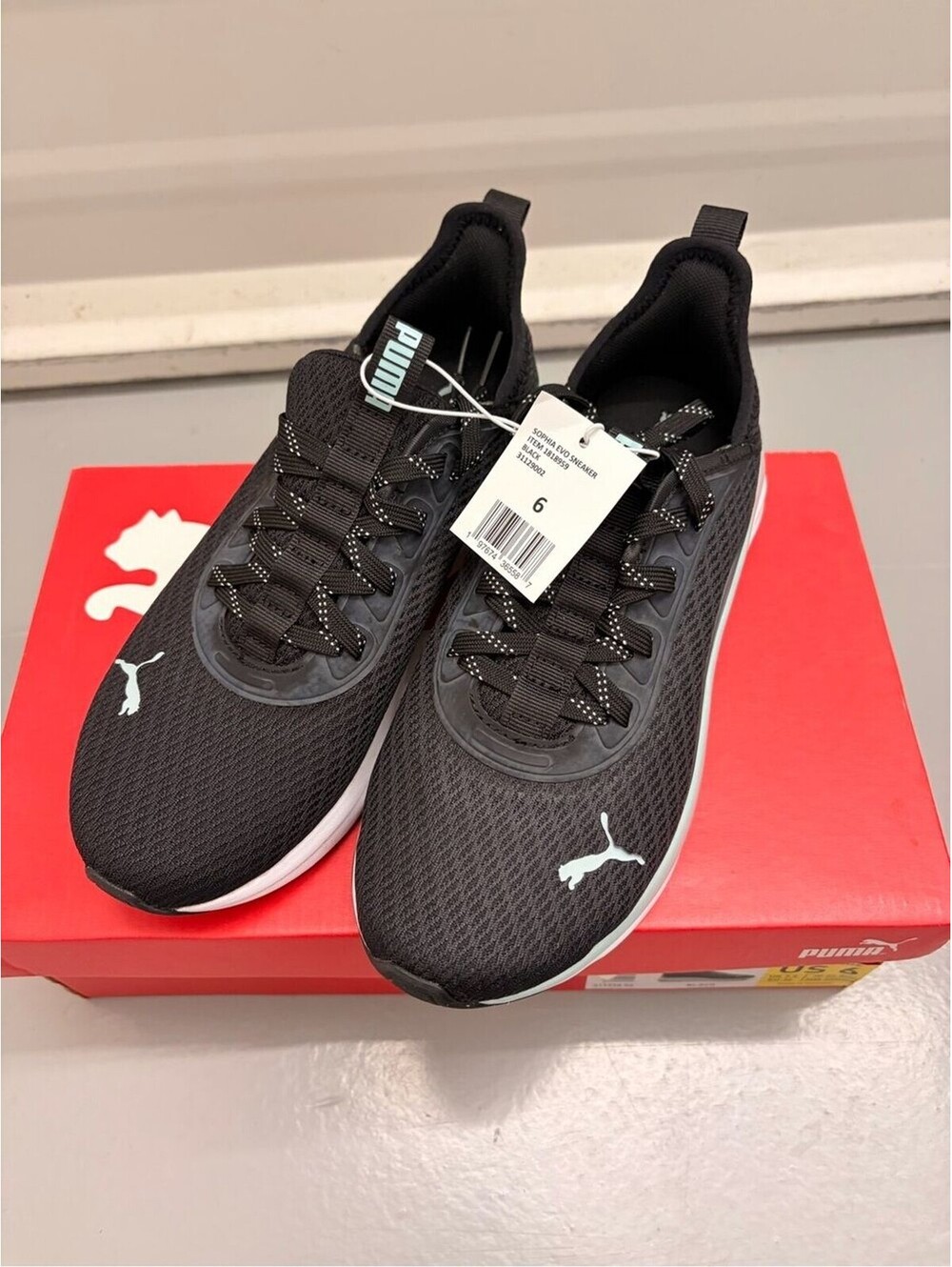 Puma Women's Black Athletic Sneakers US 6 Comfortable Stylish Running Shoes